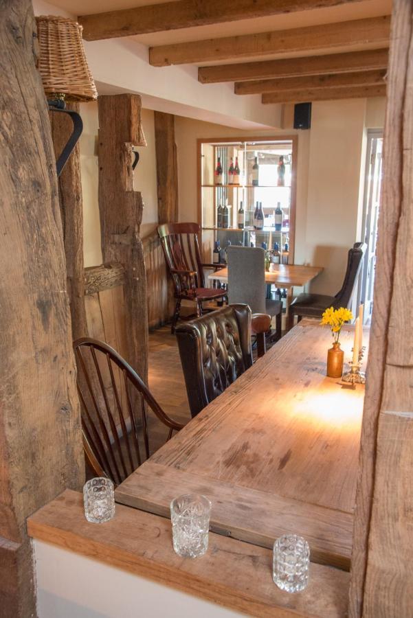 The Swan Inn Hanley Castle Exterior foto